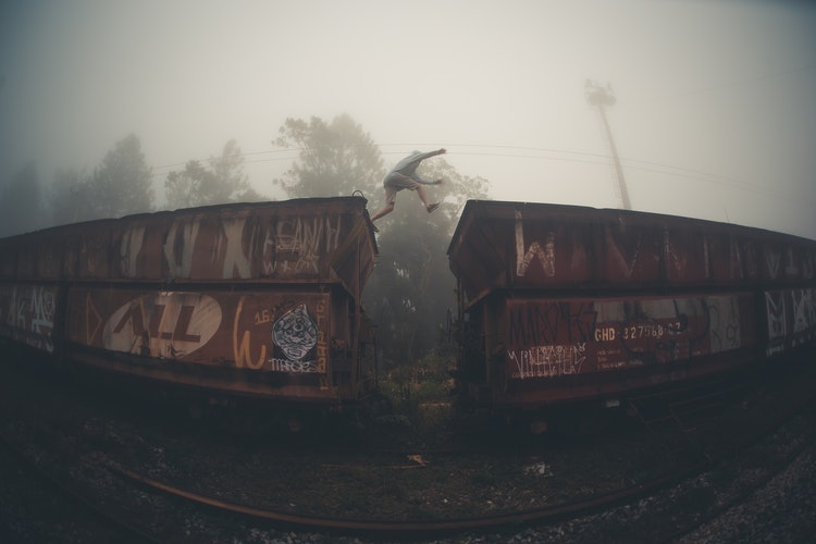 photo-1536088683391-e47b1b44c8d4